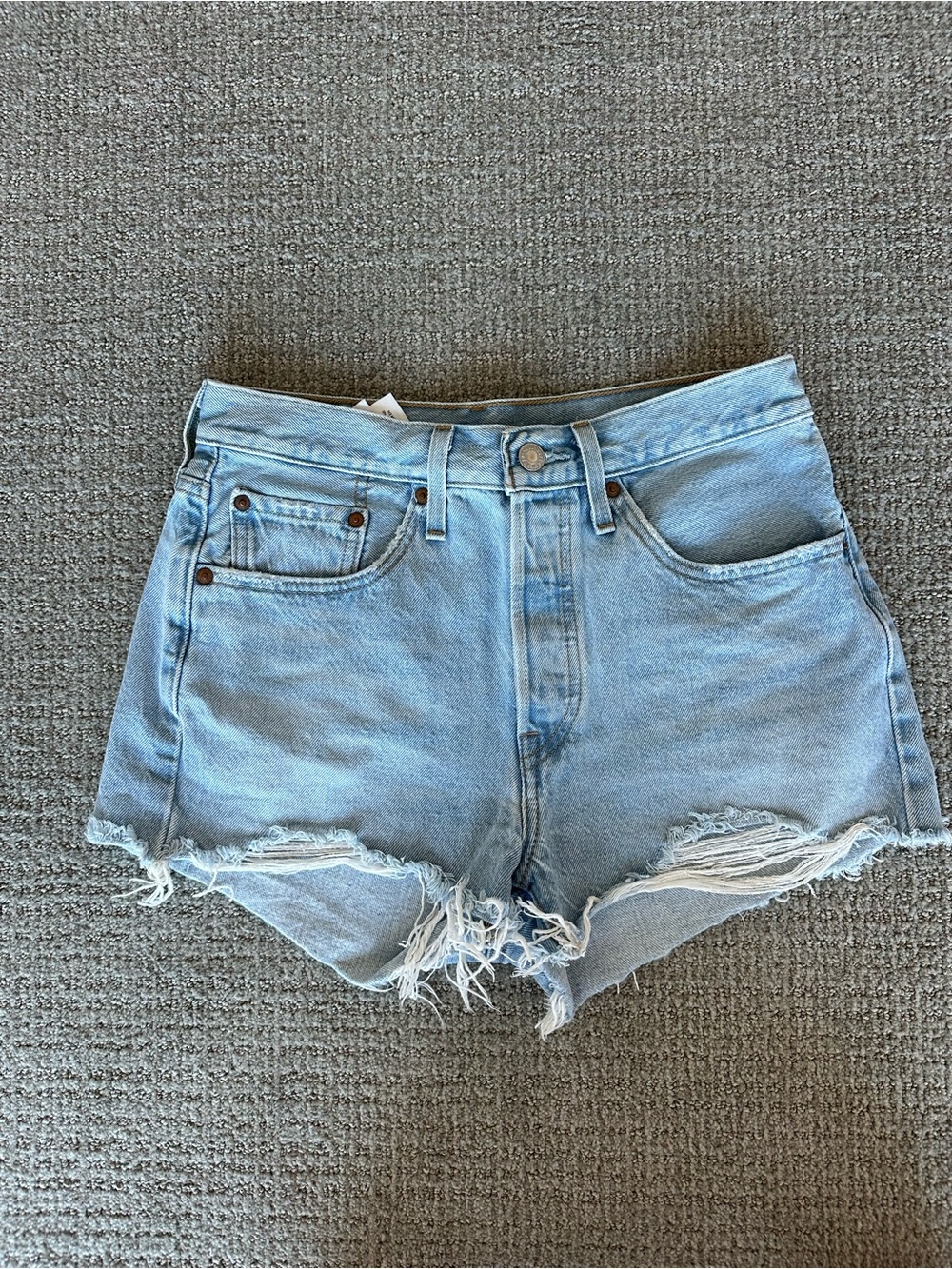 High-Rise Light Blue 501 Levi’s short